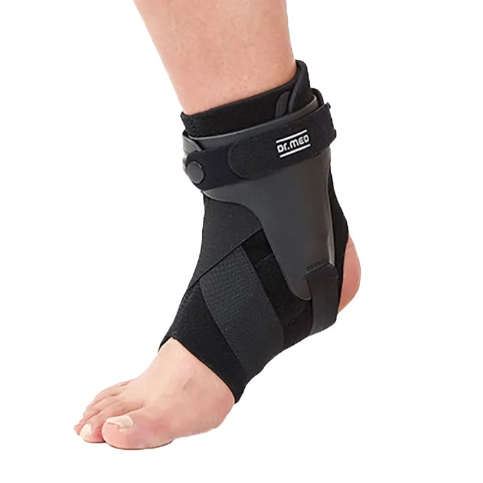 Dr.-MED-enkelbrace-met-verstelbare-beugel-BOA